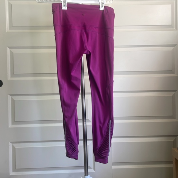 EUC 🍋Lululemon 🍋Making Moves Pants Pink Purple LEGGINGS - Picture 5 of 7